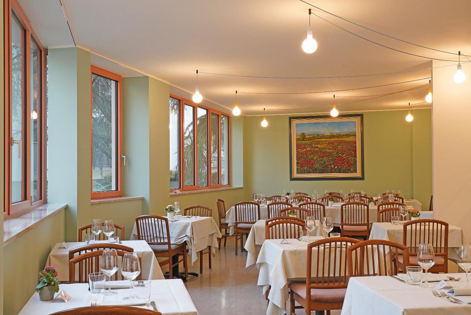 Hotel La Perla - Bike Hotel Гарда Экстерьер фото